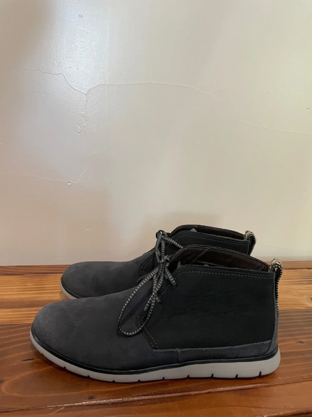 UGG Freamon Men’s Chukka Boots Waterproof Size 9